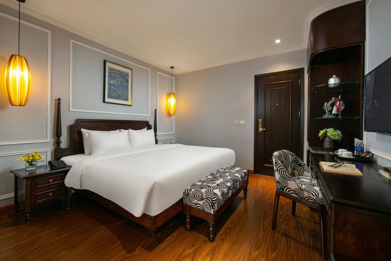 Salute Premium & 4* Hà Nội