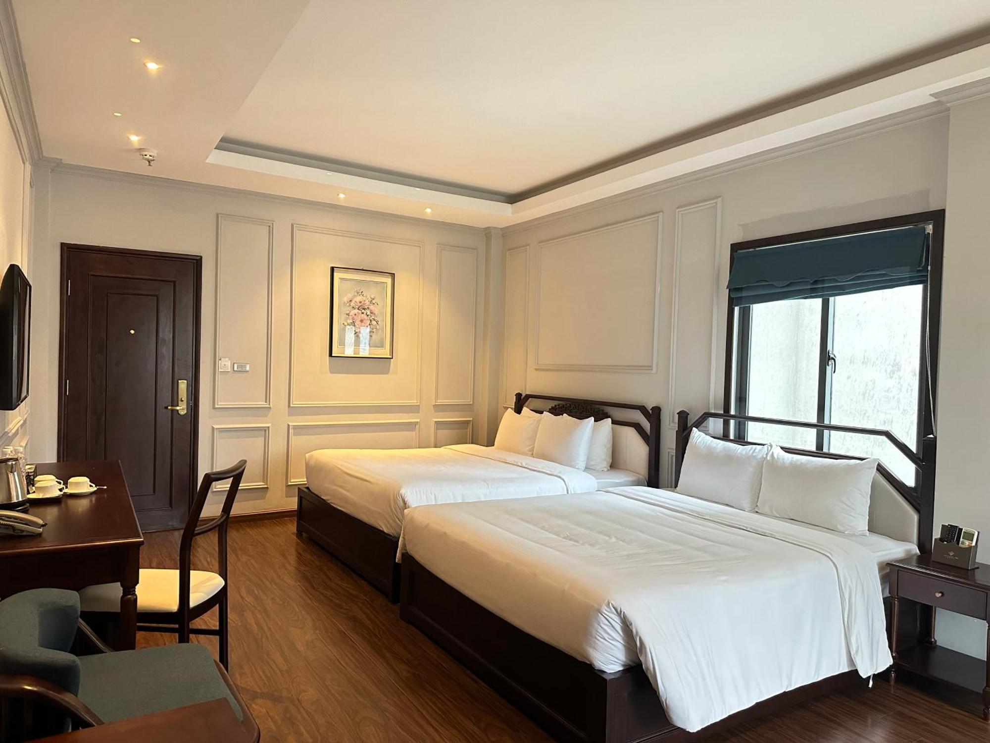 Salute Premium & 4* Hà Nội