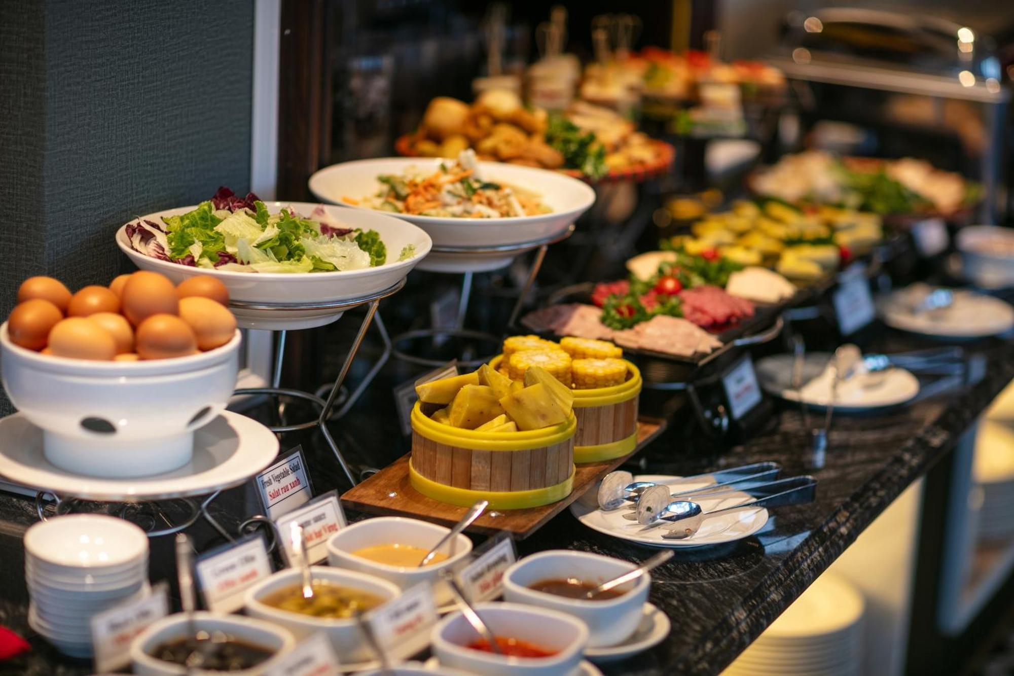 Salute Premium & Khách sạn Hà Nội